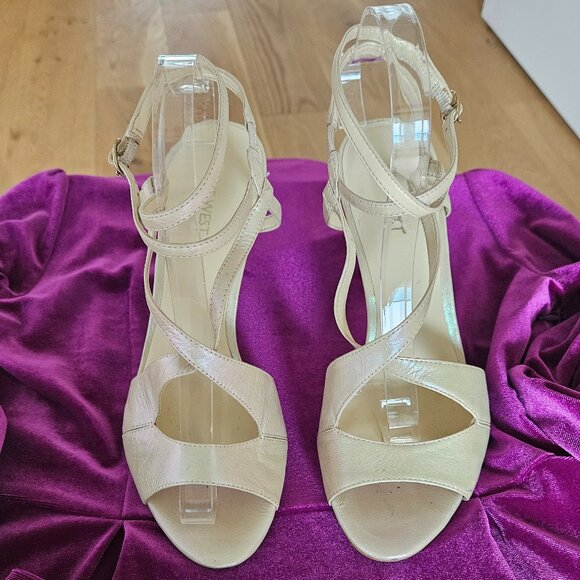 NINE WEST ivory pearlescent leather dressy stiletto shoes - Picture 3 of 5